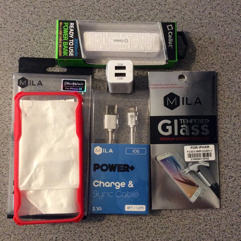 Apple iPhone XR Accessories Bundle